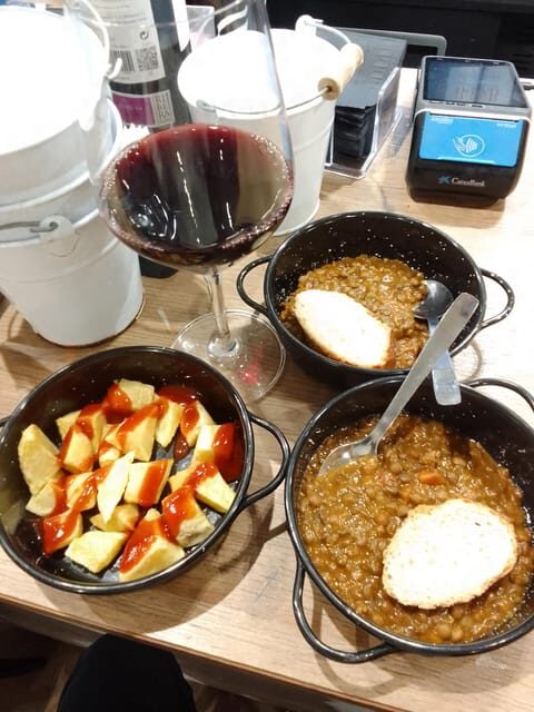 Santiago: Guided Foodie Tour with Drinks, Tapas & Live Music - Discovering Santiago de Compostela Through Food and Music
