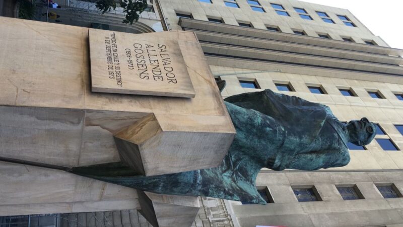 Santiago: Historical Center Highlights Walking Tour - Accessibility Features