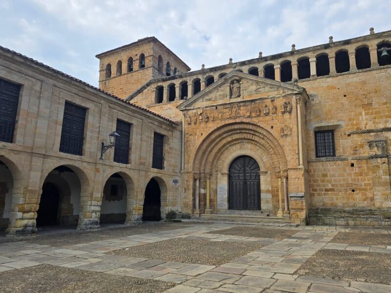 Santillana Del Mar: Exclusive Private Tour With the Collegiate Church of Santa Juliana - Guided Experience