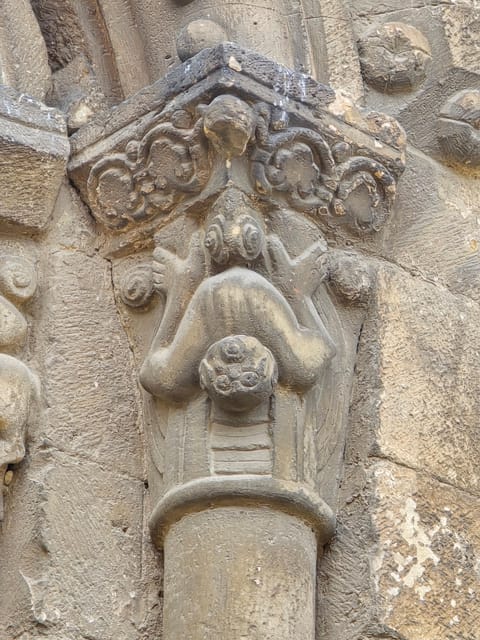 Santillana Del Mar: Exclusive Private Tour With the Collegiate Church of Santa Juliana - Exploring Santillana Del Mar