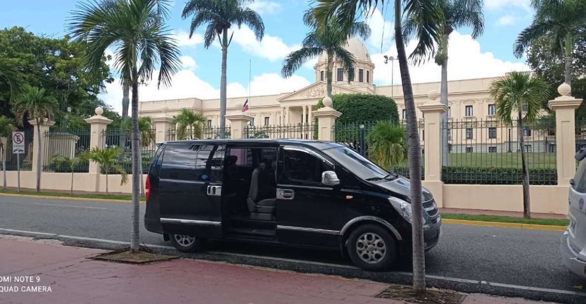 Santo Domingo Airport (SDQ): Transfer to Uvero Alto Hotels - Vehicle Specifications