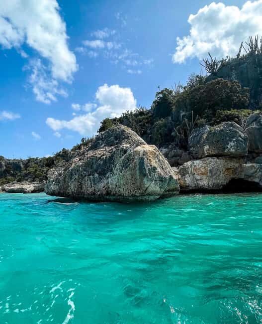 Santo Domingo: Bahia de las Aguilas VIP Paradise  2 Days All-Inclusive - Key Points