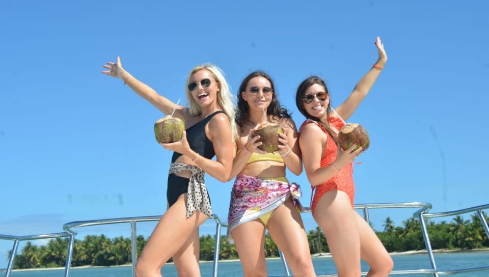 Santo Domingo: Catamaran With Snorkel, Open Bar and Lunch - Highlights