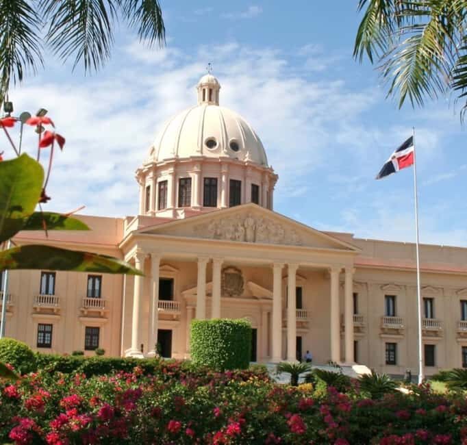 Santo Domingo: City Highlights Guided Tour with Lunch - A Closer Look at the Tour Experience
