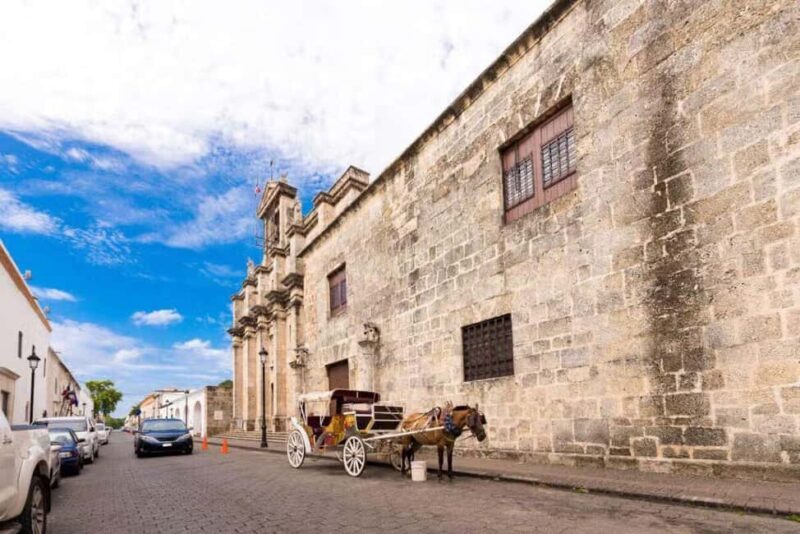 Santo Domingo: City Tour con Visita a la Playa de Boca Chica - Discovering Santo Domingo’s Rich Heritage