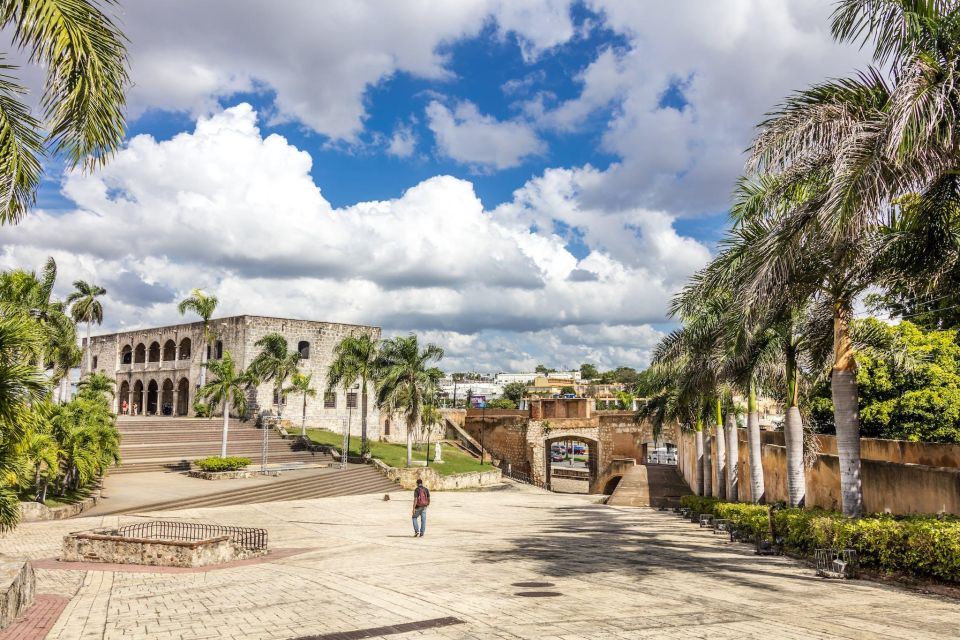 Santo Domingo Sightseeing Tour With Lunch - Dress Code