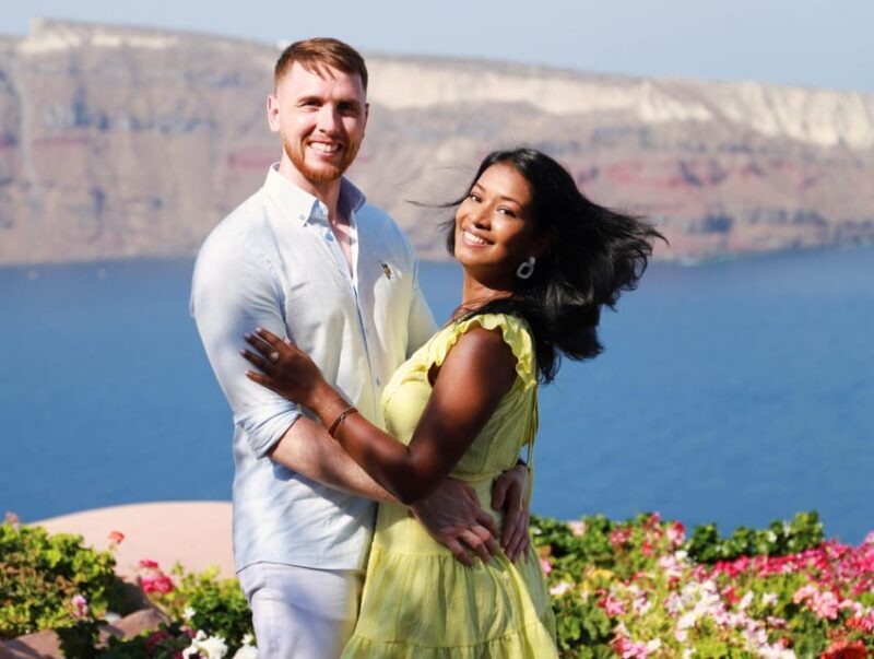 Santorini: 40-Minute Oia Photoshoot - Who Should Book This Experience?