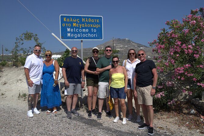 Santorini: 40min Photoshooting in Oia - Key Points