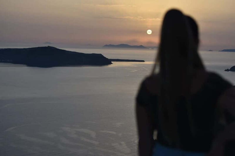 Santorini: 5 Hour Private Tour in Santorini with a Local - Key Points  