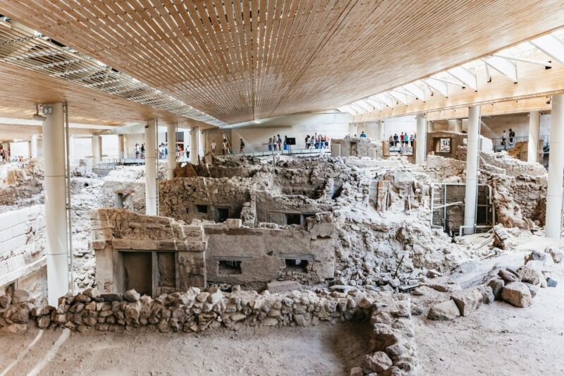 Santorini: Akrotiri Prehistoric City Private Guided Tour - The Value of a Guided Tour at Akrotiri