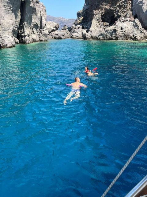 Santorini: Boat Tour in Volcano, Hot Springs and Thirassia - Thirassia Island Break