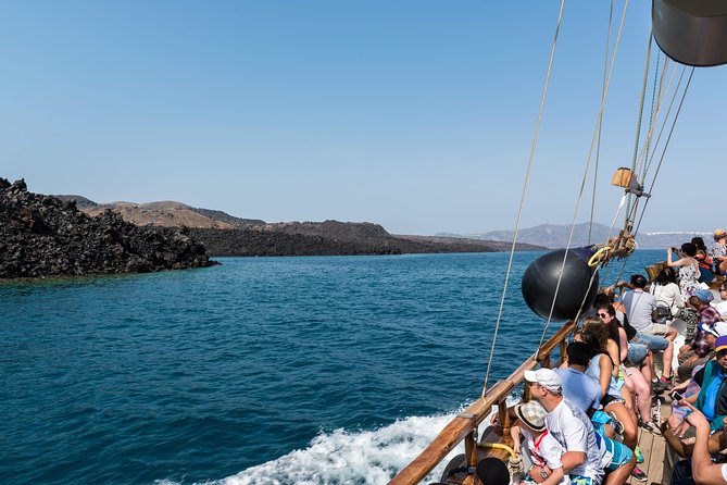 Santorini Caldera Cruise Tour (Volcano, Hot Springs, Thirassia) - Santorini Volcano Exploration