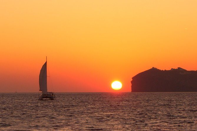 Santorini Caldera Sailing Tour with BBQ Lunch and Drinks - FAQ