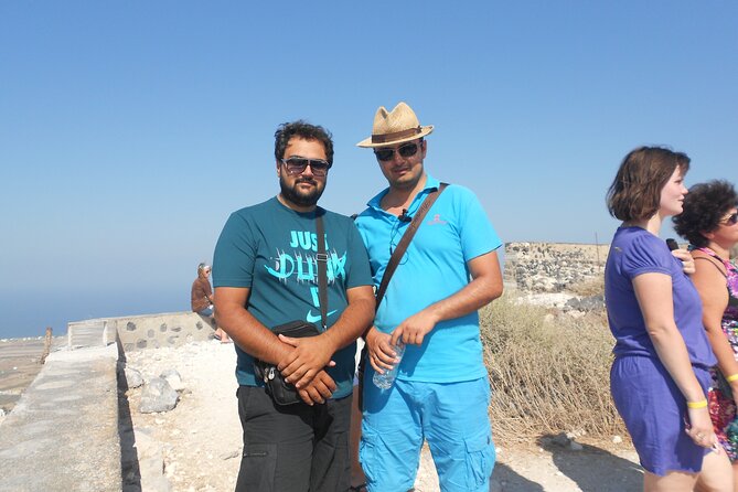 Santorini Car Tour With a Local - Cruise Passenger Pickup