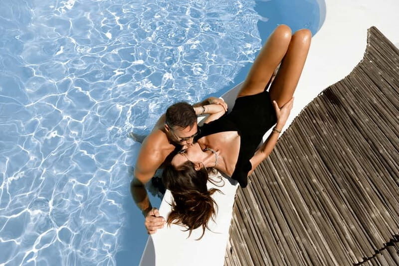 Santorini: Casual Photoshoot by Flying Dress Photo © - What You Can Expect from the Santorini Casual Photoshoot