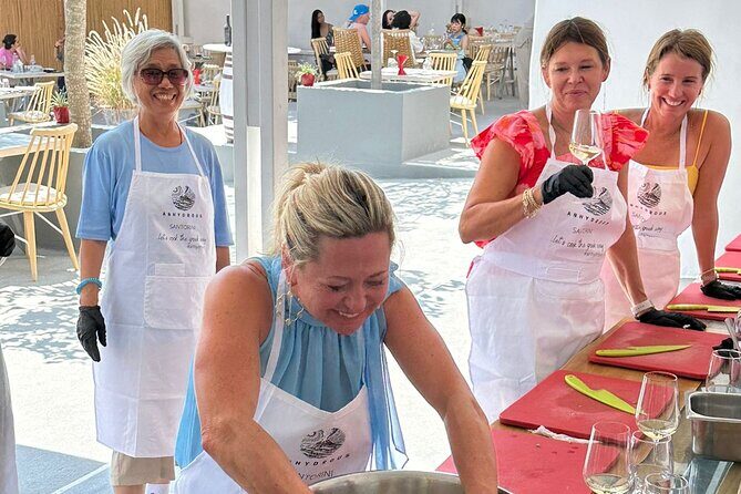 Santorini Cooking Class-2 Wineries: Special Honey Moon Experience - Who Will Love This Tour?
