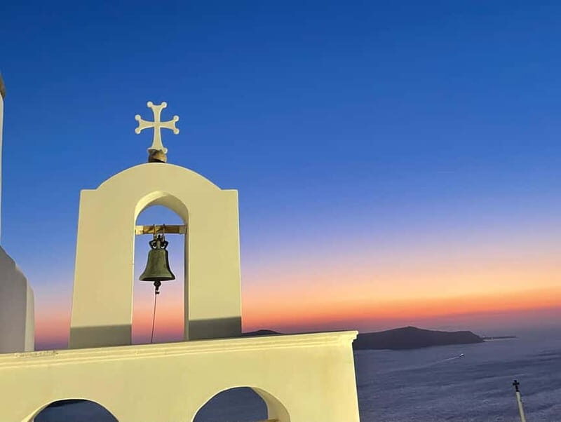 Santorini: Explore the Islands Beauty & Sunset Wine Tasting - A Day in Santorini: The Itinerary Breakdown