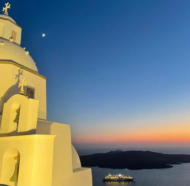 Santorini: Explore the Islands Beauty & Sunset Wine Tasting - What Travelers Say