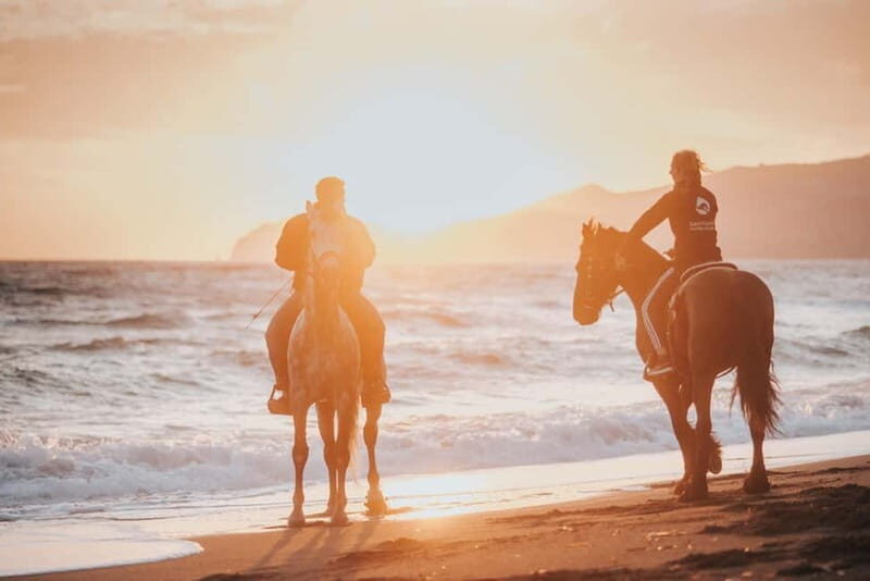 Santorini: Extreme Horse Safari - Key Points