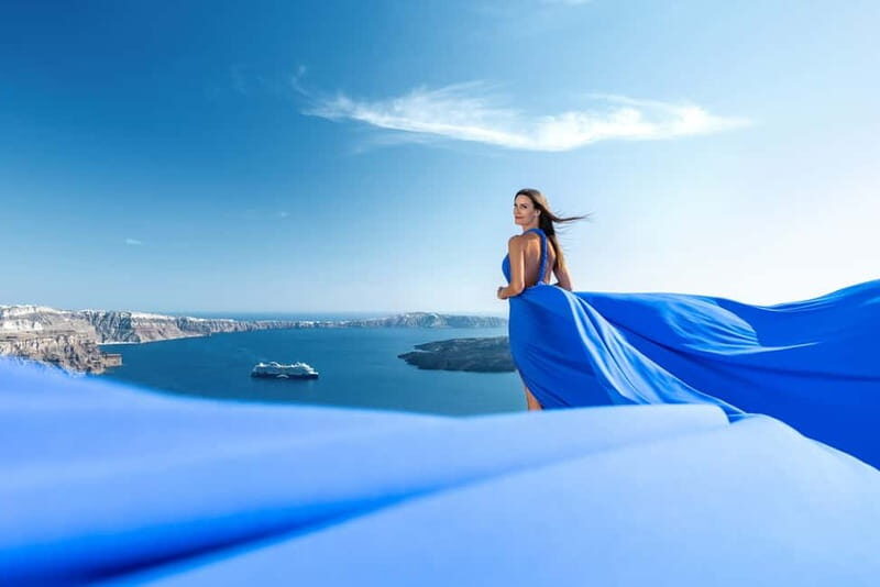 Santorini: Flying Dress Photo © Photoshoot "Express Package" - An In-Depth Look at the Santorini Flying Dress Photoshoot