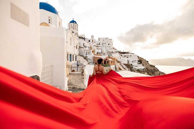 Santorini: Flying Dress Professional Photography *Dress Included* - Who Should Consider This Experience?