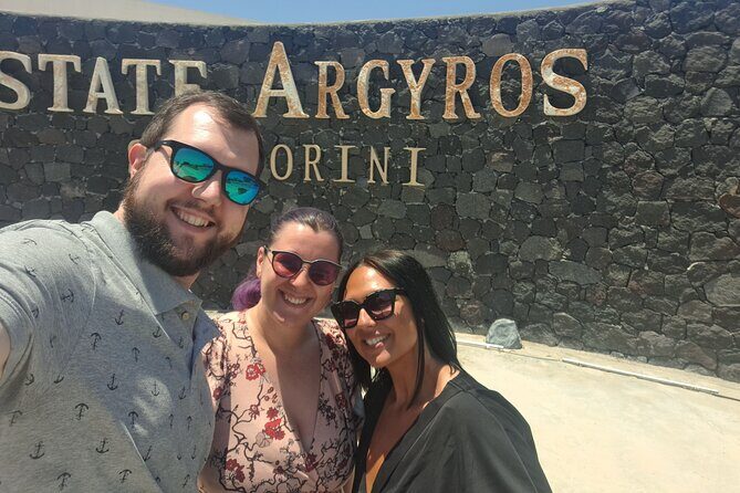 Santorini in a Day: Essential Highlights Tour - How It All Starts: Comfort and Convenience from the Get-Go