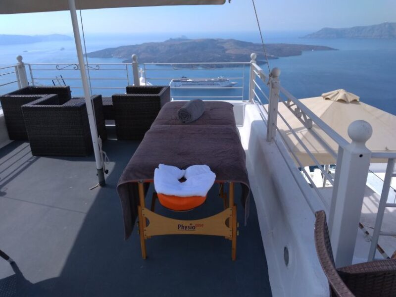 Santorini: Mobile Couples Massage at Your Private Villa - Analyzing the Value