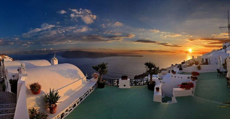 Santorini: Oia Cultural Highlights Sunset Walking Tour - Key Itinerary Highlights