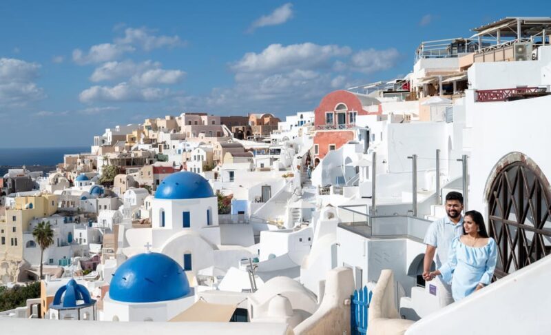 Santorini photography tour in Oia Village for 1,5 hour - Who Should Consider This Experience?