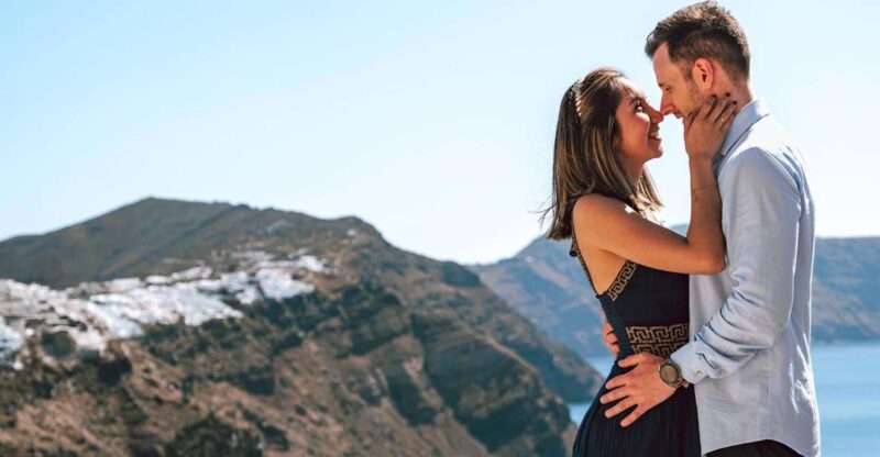 Santorini: Photoshoot in Oia or Imerovigli 30 Edited Photos - Itinerary and Locations