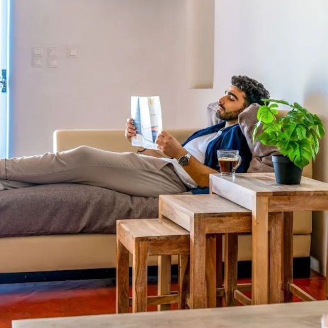 Santorini: Port VIP Lounge with Coffee & Luggage Assistance - An Elegant Start or Finish in Santorini