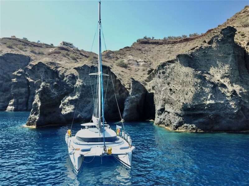 Santorini: Private All-In Catamaran Cruise, with Food|Drinks - Key Points