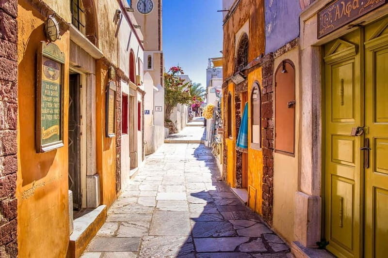 Santorini private guided city tour - Museums: Prehistoric Thera and the Archaeological Collection