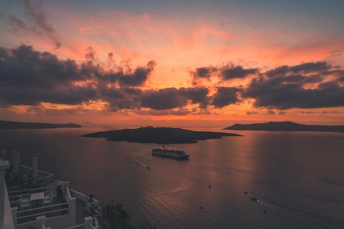 Santorini Private Highlights Tour & Wine Tasting With Local Guide - Enjoying the Wine Tasting