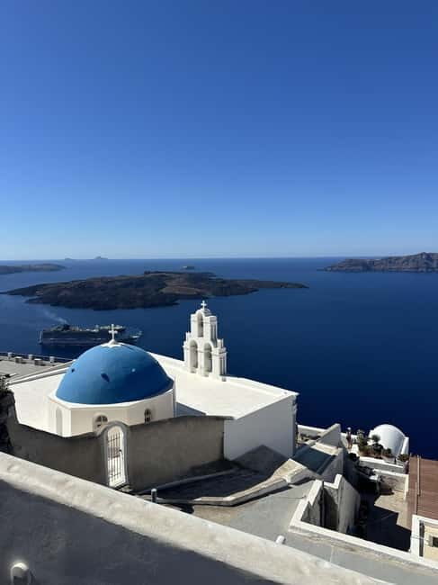 Santorini: Private Land Tour With a Local Driver - Why Choose a Private Land Tour in Santorini?