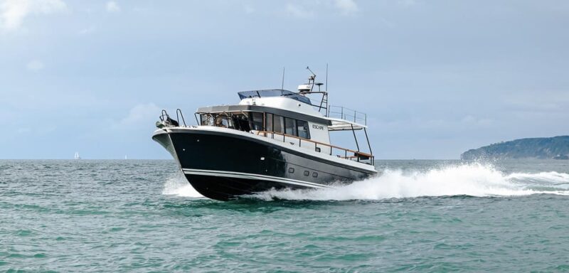 Santorini: Private Motor Yacht Cruise with Meal & Open Bar - FAQs