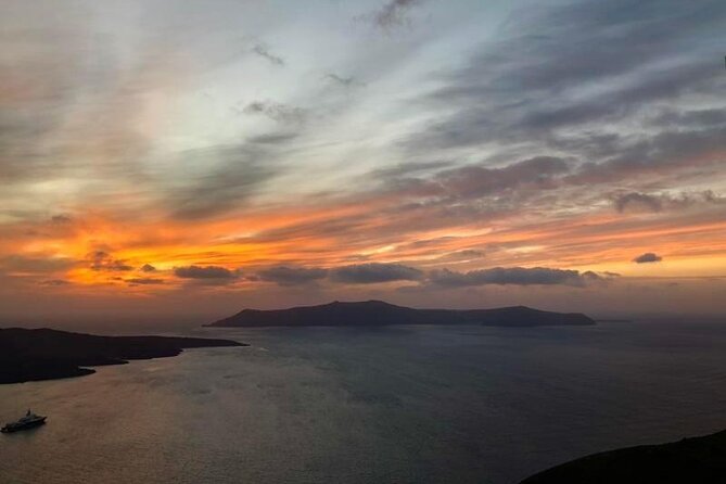 Santorini Private Roundtrip Transfer From/To Airport,Port & Hotel - Assistance and Support Resources