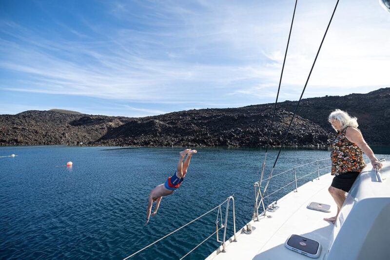 SANTORINI PRIVATE SAILING CRUISE TOUR - Source
