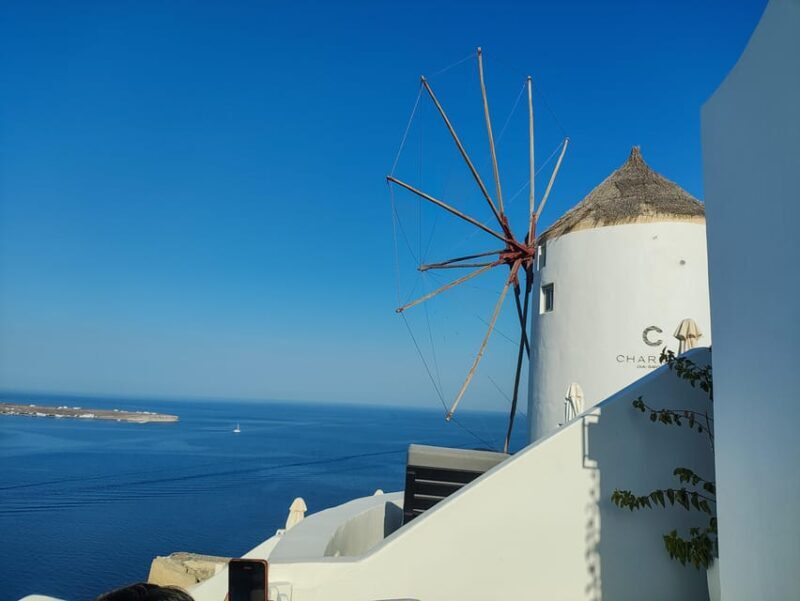Santorini: Private Sightseeing Tour with Local Guide - Exploring Santorini in Depth