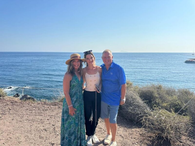 Santorini: Private Tour for Cruise ship Travellers 4 hours - FAQs