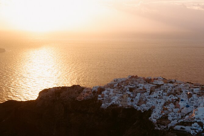 Santorini Soiree: Discover the Islands Magic With a Funky Twist - Admiring Breathtaking Caldera Views