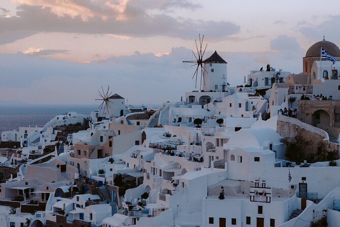 Santorini Soiree: Discover the Islands Magic With a Funky Twist - Embarking on an Adventurous Expedition