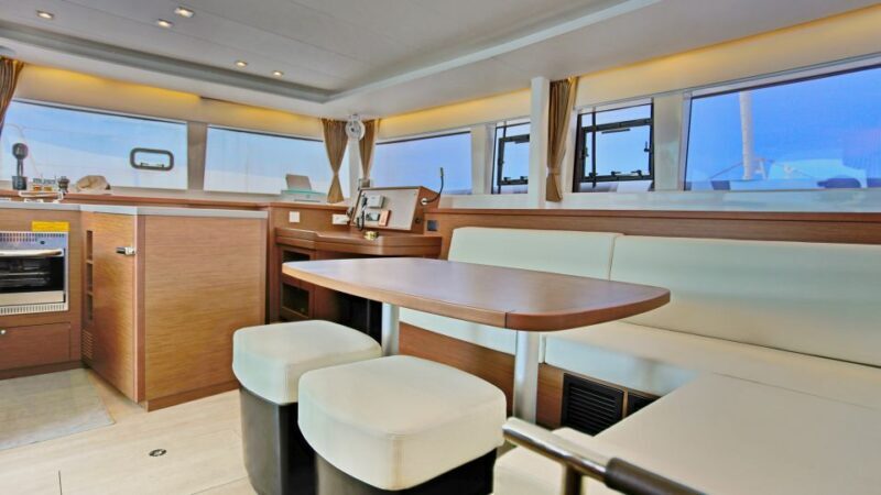 Santorini: Southern Island Luxury Catamaran Cruise with Meal - Introduction: A Scenic Way to See Santorini
