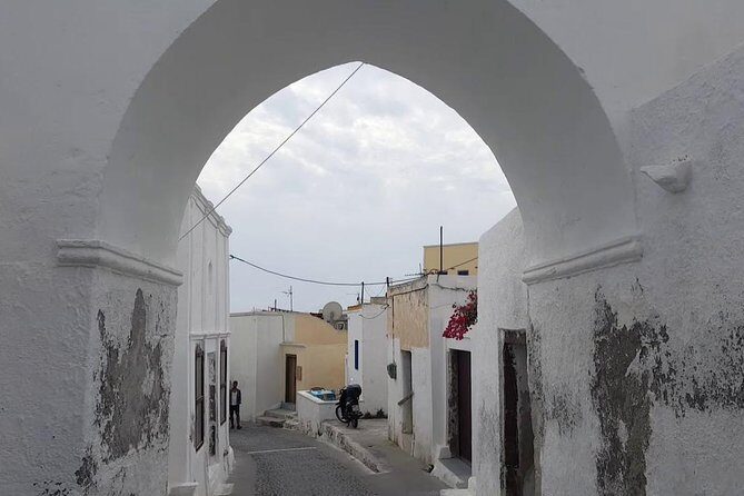 Santorini tour Luxury experience with Sunset - In-Depth Review of the Santorini Luxury Sunset Tour