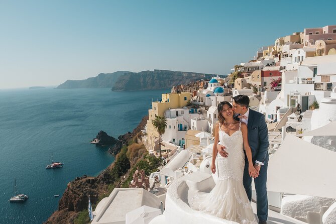 Santorini Vacation Photoshoot - Receiving the Photos