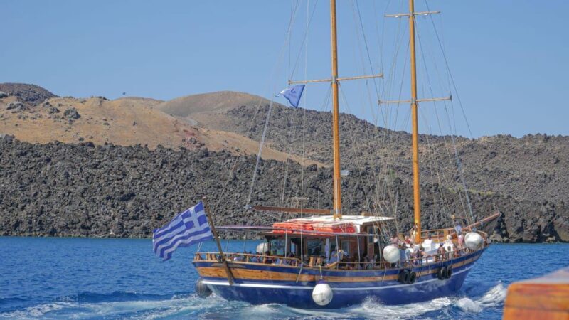 Santorini Volcano, Hot Springs Adventure - Key Points  