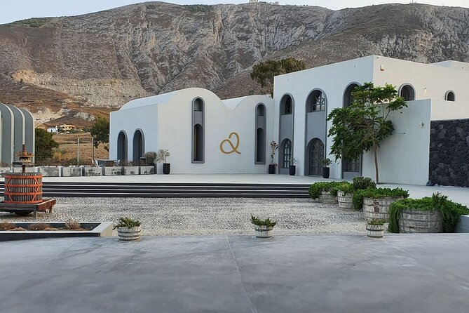 Santorini Wine SUV Private Tour - Wine Tasting Experience