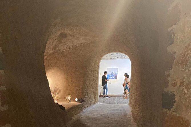 Santorini Wine Tasting and Traditional Cave Settlement Tour - Intimate Group Dynamics