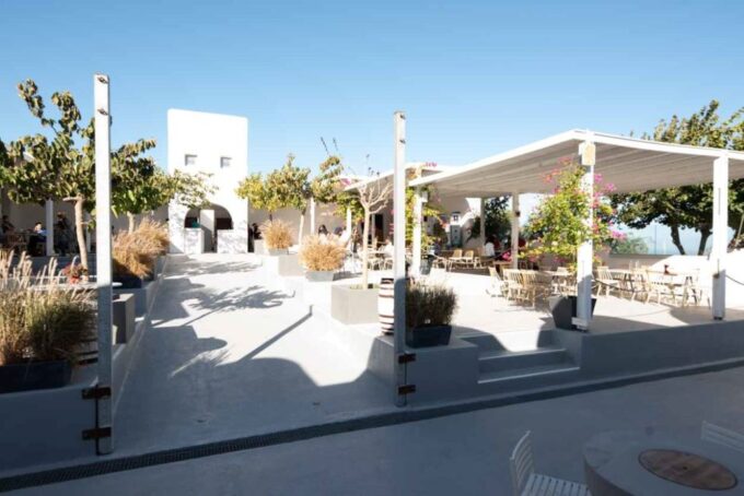 Santorini: Wine Tasting Tour With 4-Course Lunch and 4-Wines - Tips for Your Visit