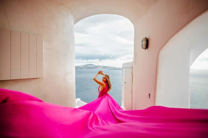 Santorini:Flying Dress shoot with Professional photographer - FAQ